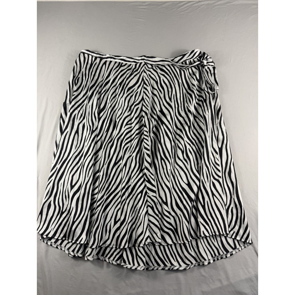 Missguided zebra white/black knee length skirt, women's 20